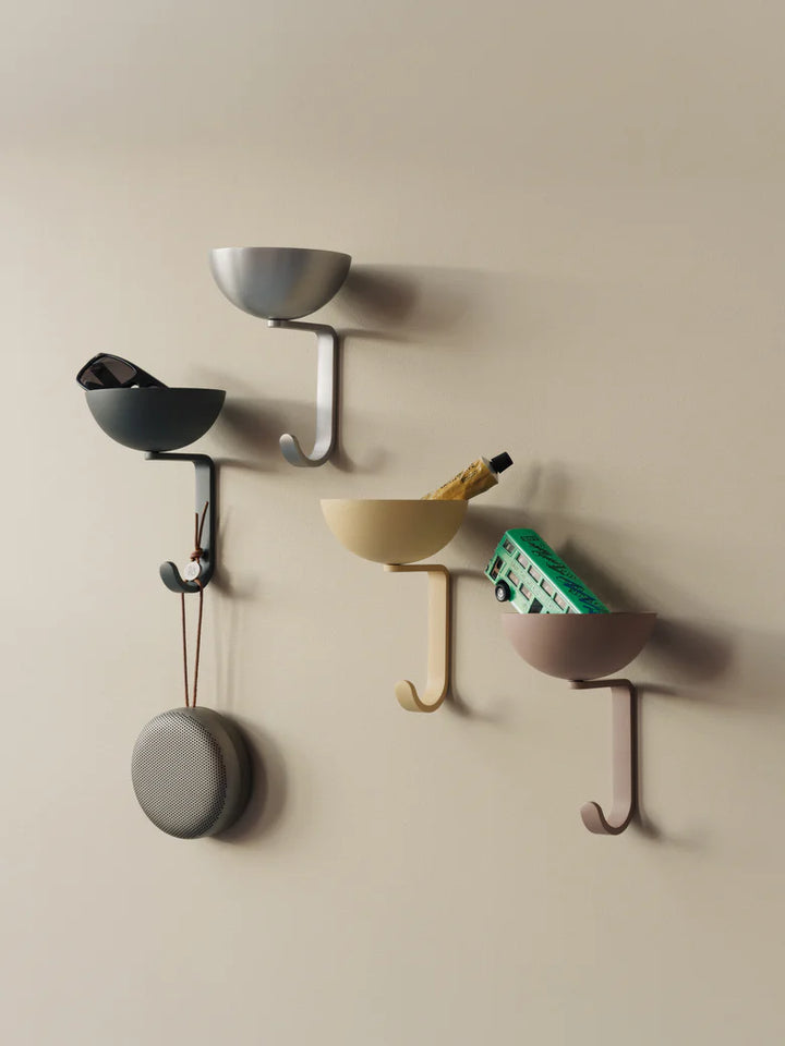 Nest hook