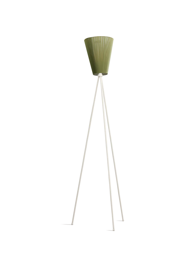 Oslo Wood gulvlampe hvit med skjerm