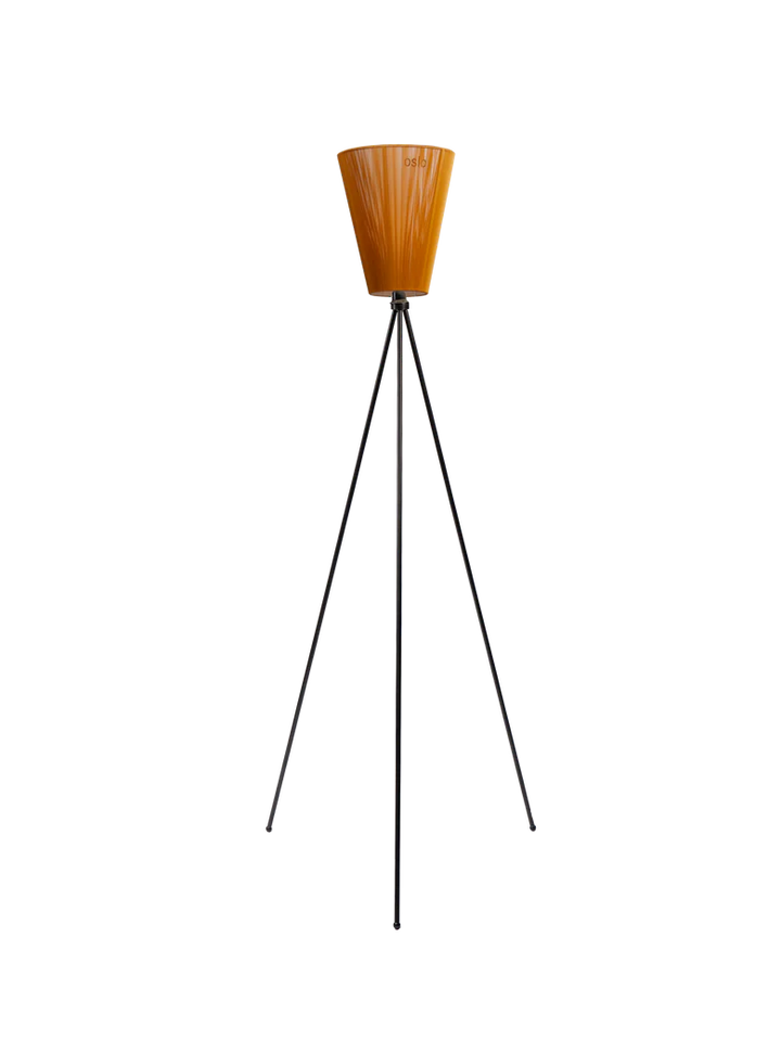 Oslo Wood gulvlampe svart med skjerm