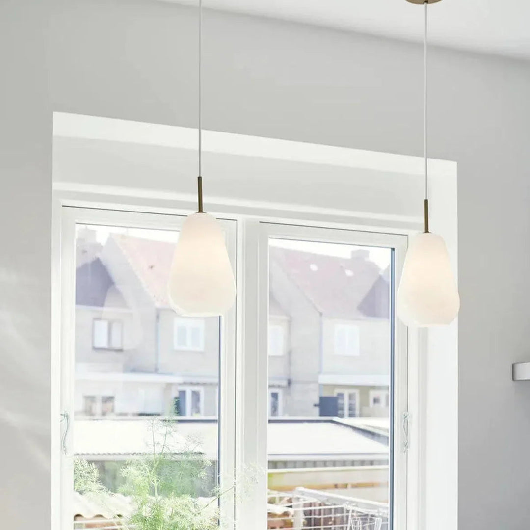 Nuura-Anoli-1-small-Opal-Takpendler-Nuura-Nua_2013003-1.webp