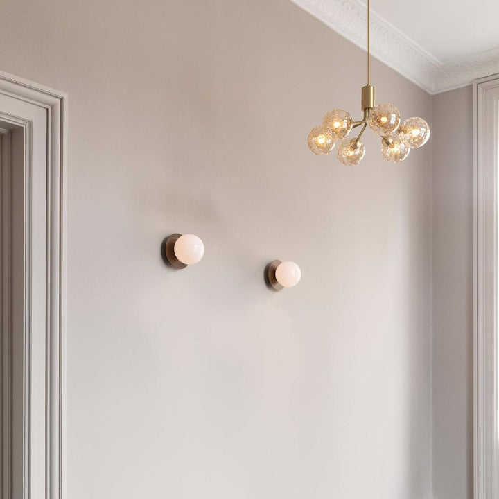 Nuura-Apiales-6-taklampe-messing-optic-gold-Takpendler-Nuura-Nua_2053012-4.jpg