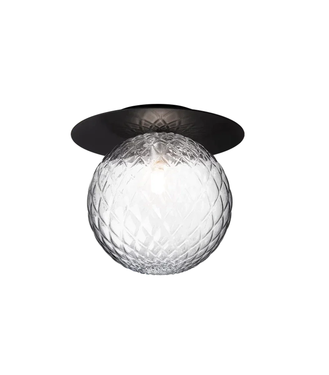 Nuura-Liila-1-vegglampetaklampe-large-svart-optikk-Vegglamper-Nuura-Nua_2046030-4.webp