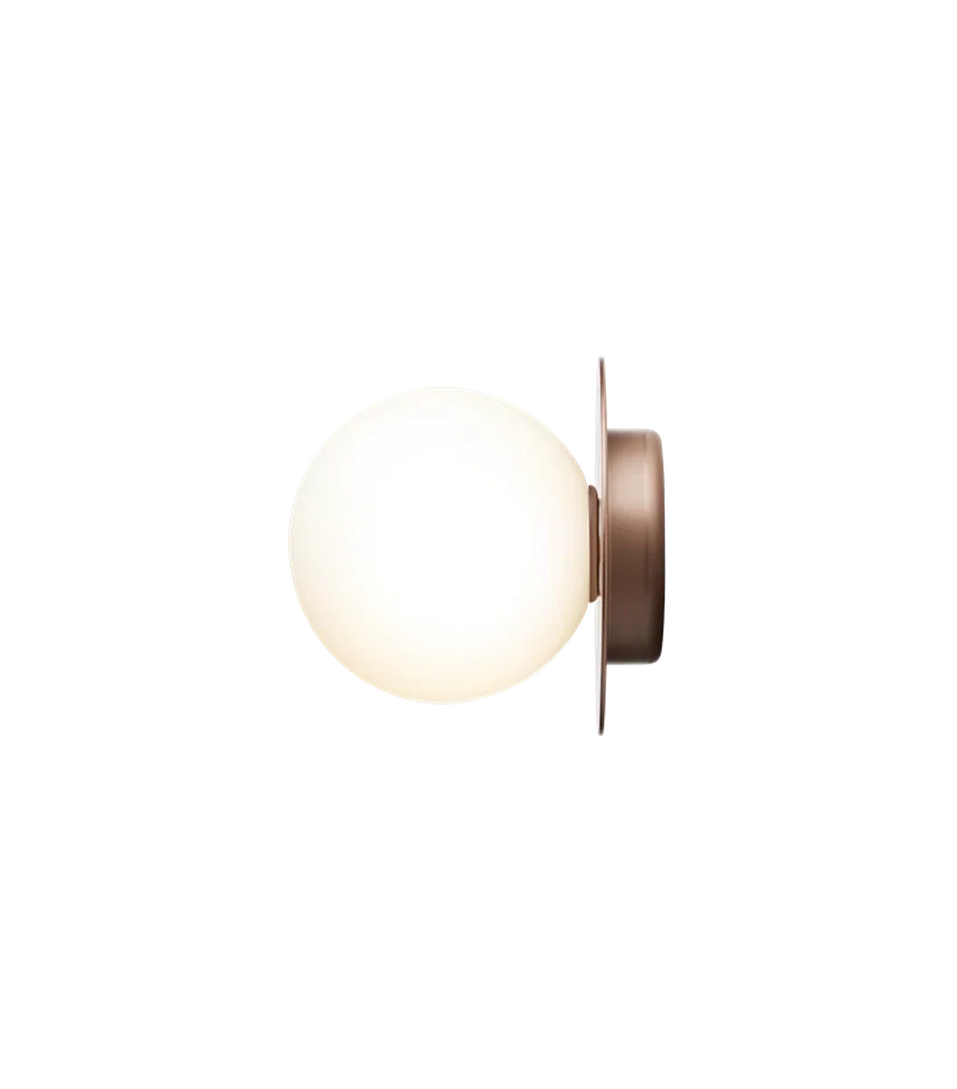 Nuura-Liila-1-vegglampetaklampe-medium-bronseopal-Vegglamper-Nuura-Nua_2046036-4.webp