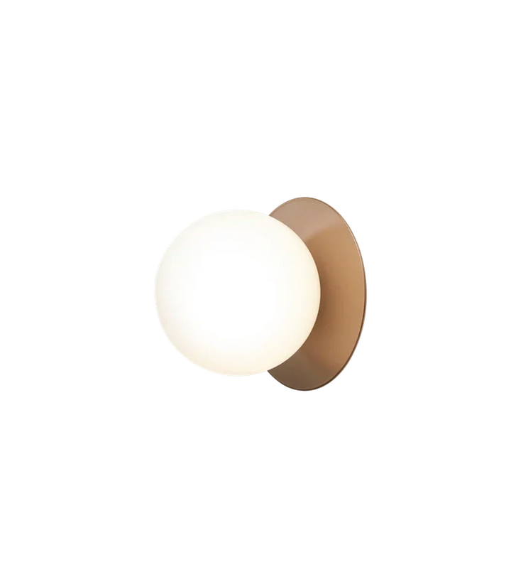 Nuura-Liila-1-vegglampetaklampe-medium-bronseopal-Vegglamper-Nuura-Nua_2046036-5.webp