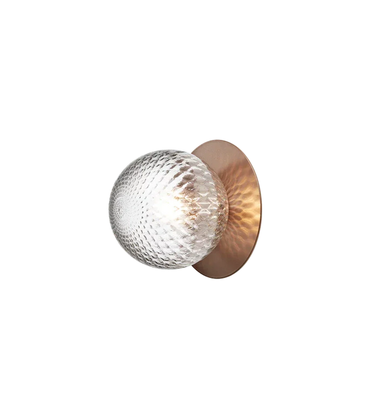 Nuura-Liila-1-vegglampetaklampe-medium-bronseoptic-Vegglamper-Nuura-Nua_2046034-4.webp
