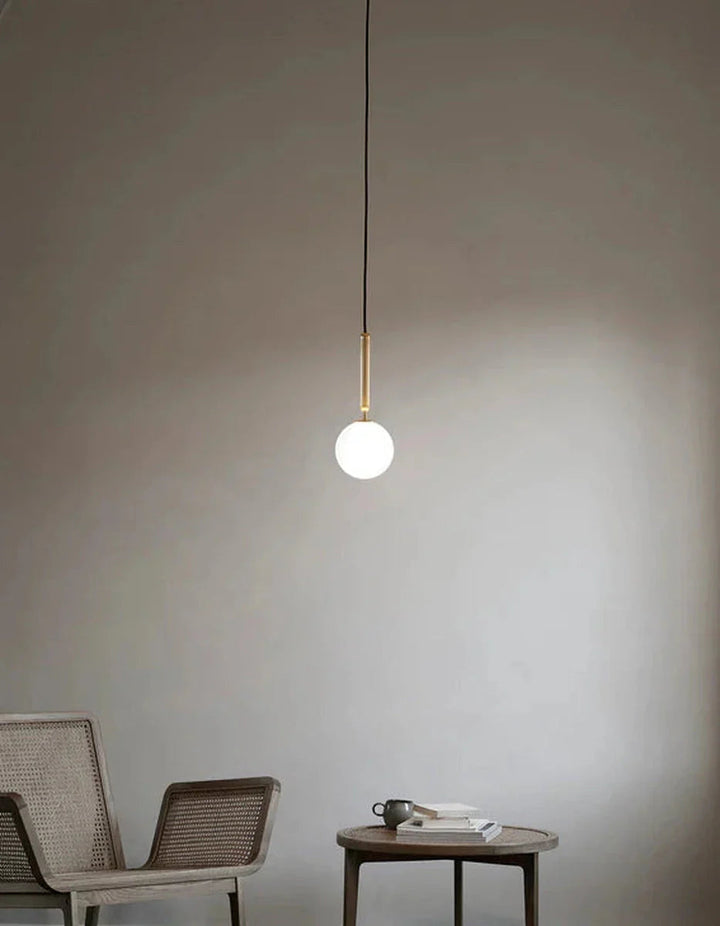 Nuura-Miira-1-messing-opal-Takpendler-Nuura-Nua_2033004-2.webp
