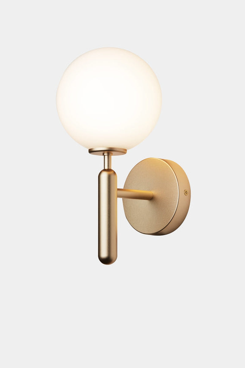 Nuura-Miira-vegglampe-messing-opal-Vegglamper-Nuura-Nua_2035004-2.jpg