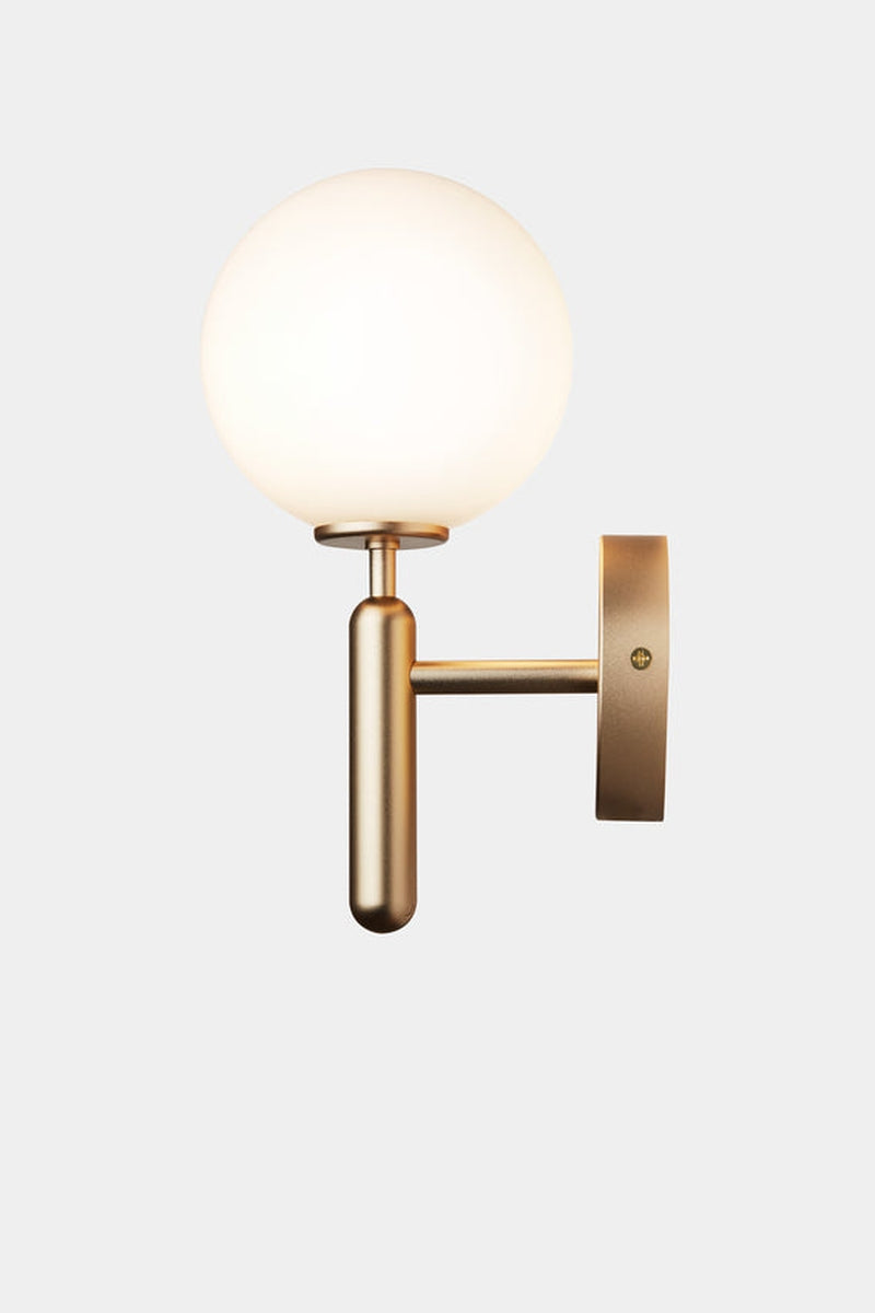 Nuura-Miira-vegglampe-messing-opal-Vegglamper-Nuura-Nua_2035004-3.jpg