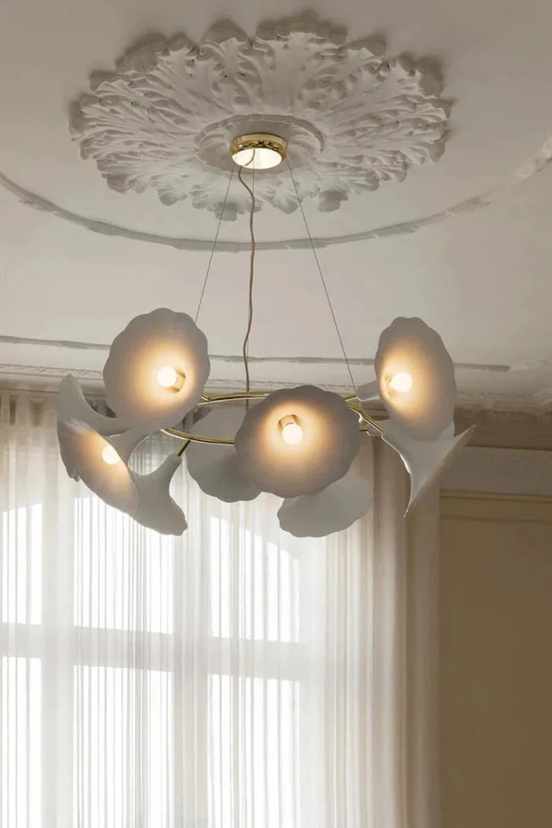 Nuura-Petalii-10-taklampe-Hvitmessing-Takpendler-Nuura-Nua_2111001-1.webp