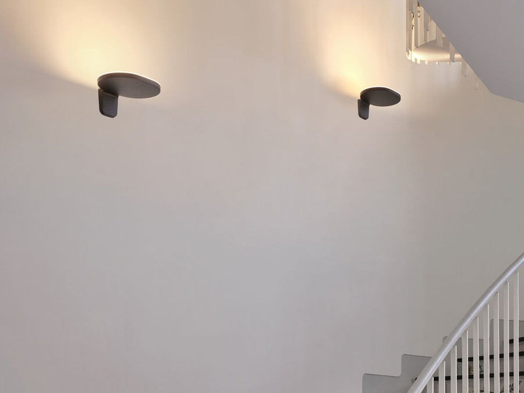 Oplight-W1-Vegglamper-Flos-Fls_F4681030-2.jpg