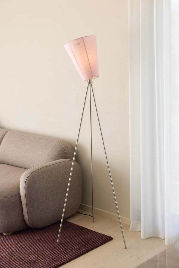 Oslo Wood gulvlampe Jubileums utgave - Muted Pink skjerm