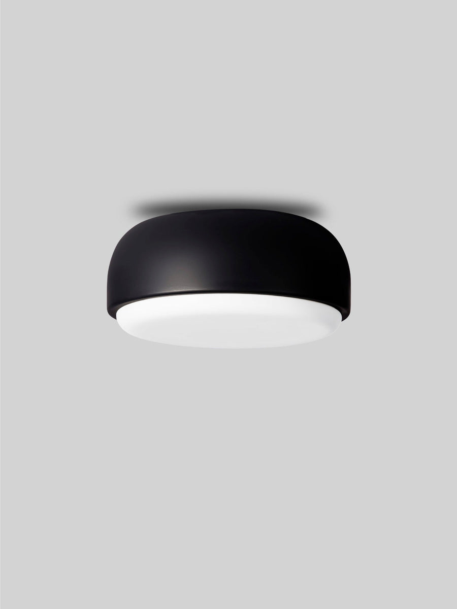 Over-Me-20-tak-vegglampe-Taklamper-Northern-NOn_674-1.jpg