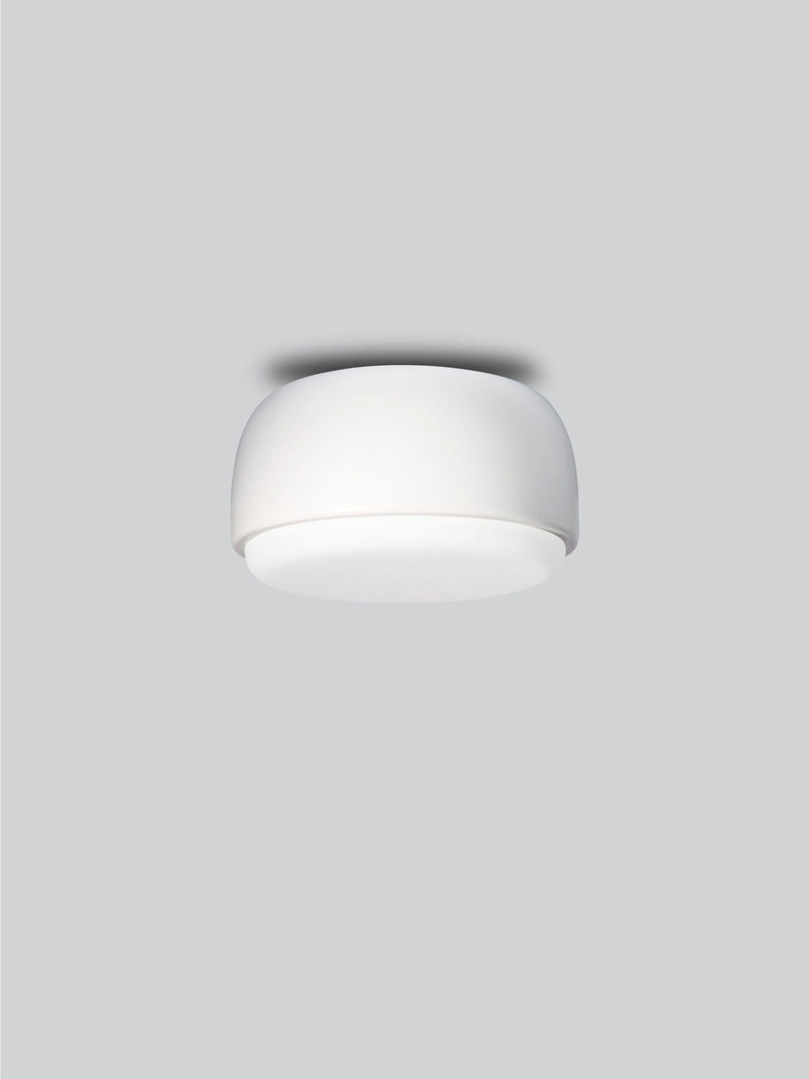 Over-Me-20-tak-vegglampe-Taklamper-Northern-NOn_674-10.jpg
