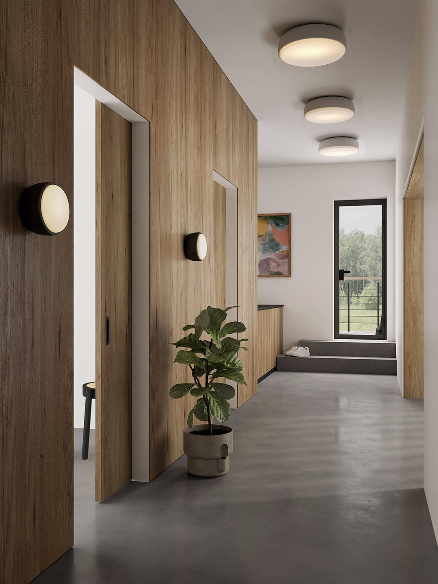 Over-Me-20-tak-vegglampe-Taklamper-Northern-NOn_674-3.jpg