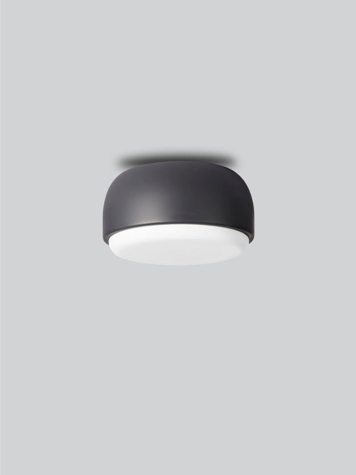 Over-Me-20-tak-vegglampe-Taklamper-Northern-NOn_674-6.jpg