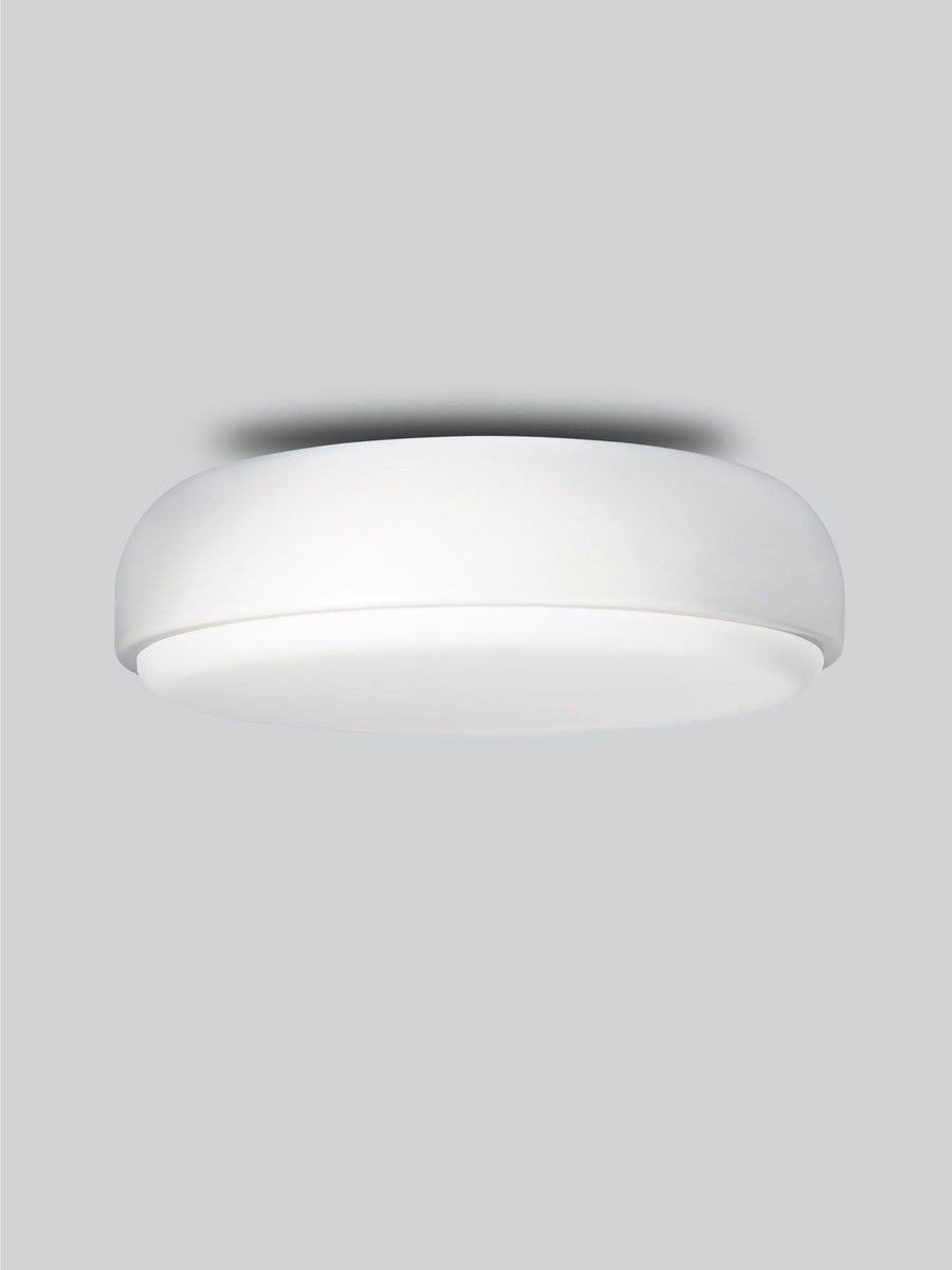 Over-Me-50-tak-vegglampe-Taklamper-Northern-NOn_678-6.jpg