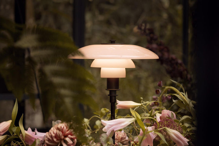 PH-32-Dusty-Terracotta-Bordlamper-Louis-Poulsen-LP_5744173298-15.jpg
