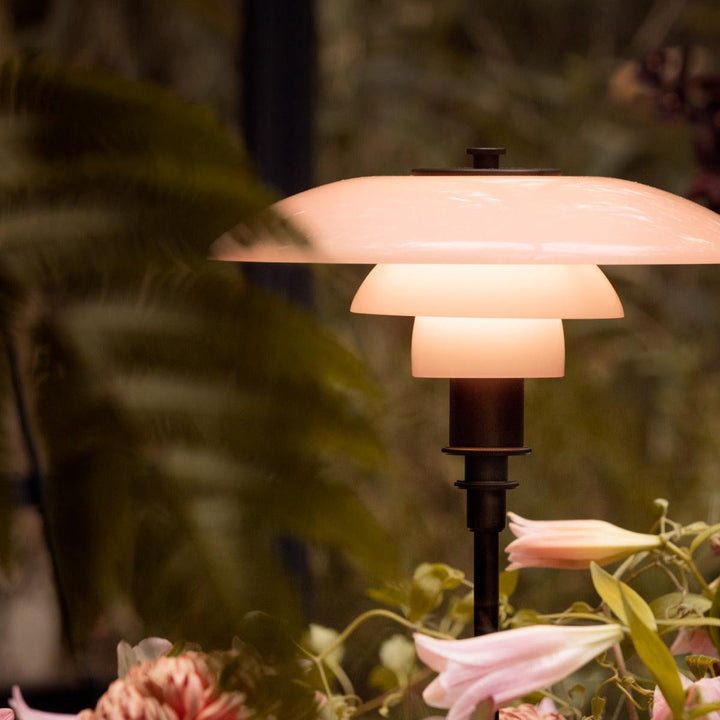 PH-32-Dusty-Terracotta-Bordlamper-Louis-Poulsen-LP_5744173298-17.jpg