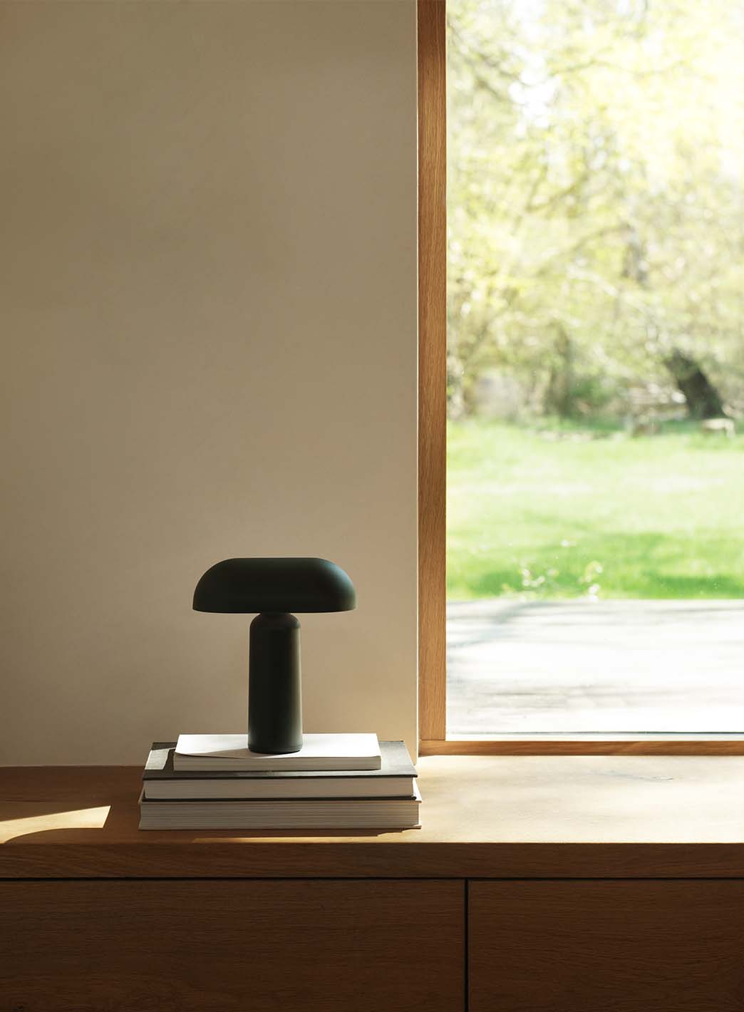 Porta oppladbar bordlampe H24
