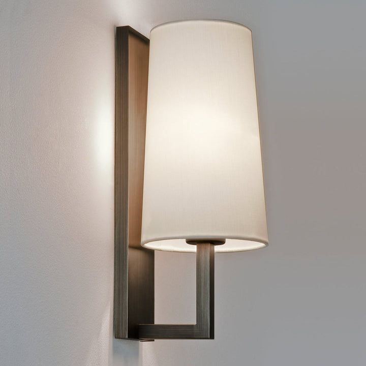 Riva-350-vegglampe-Vegglamper-Astro-Lighting-Asg_1214010-13.jpg