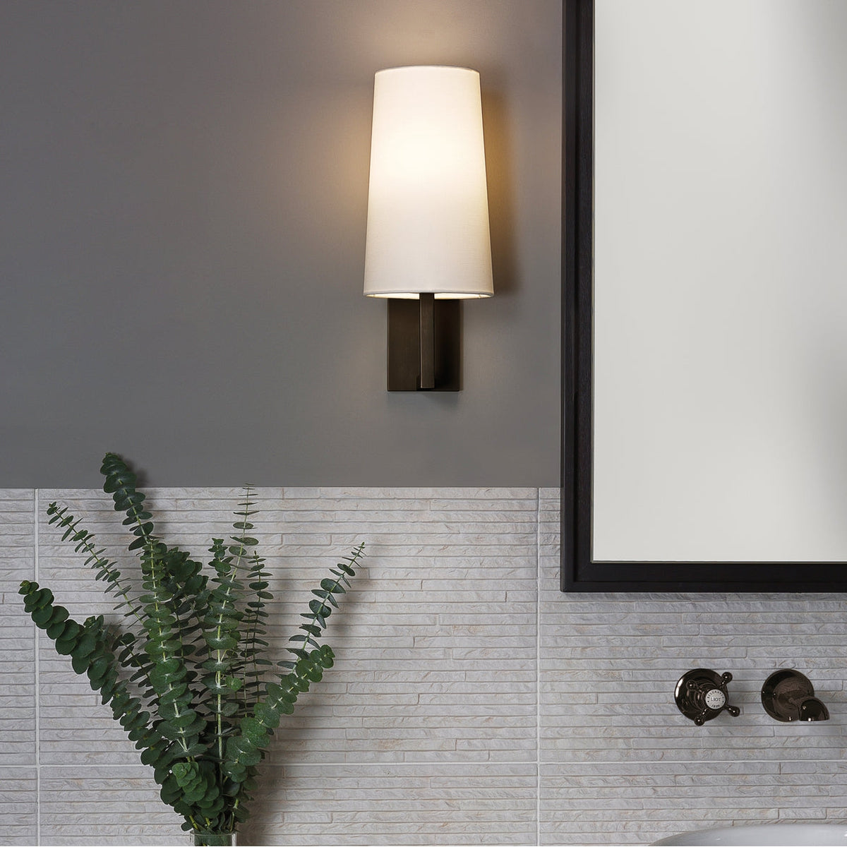 Riva-350-vegglampe-Vegglamper-Astro-Lighting-Asg_1214010-4.jpg