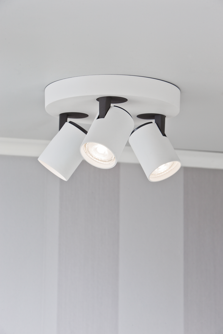 Rollo-rund-taklampe-3-spotter-HvitSvart-Taklamper-Aneta-Lighting-76628-01-2.png