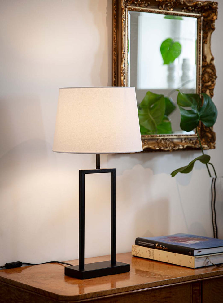 Saga bordlampe