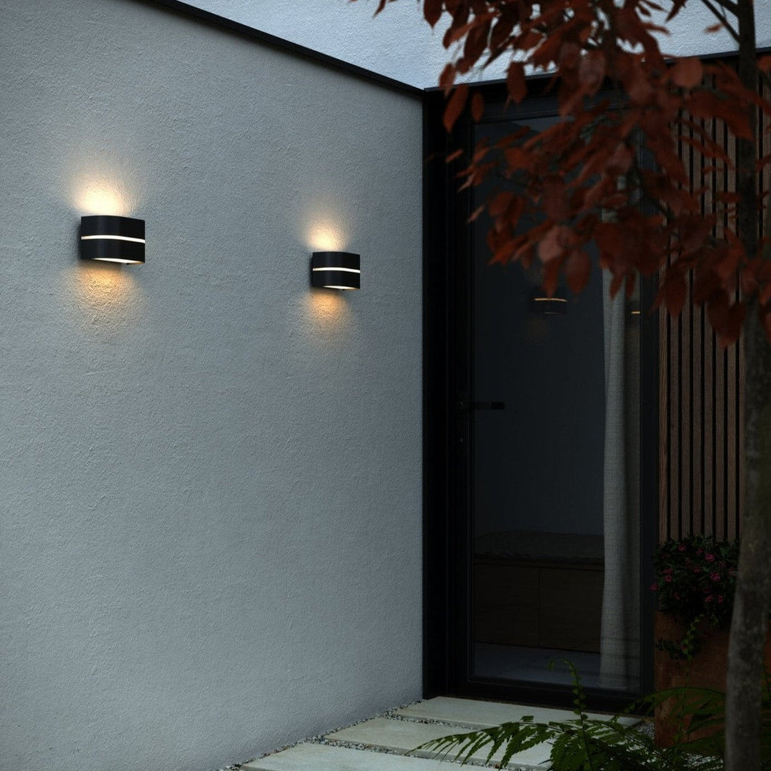 Sibelis-vegglampe-for-utendorsbruk-IP44-Utebelysning-vegg-opp-og-ned-Nordlux-2418311003-7.jpg