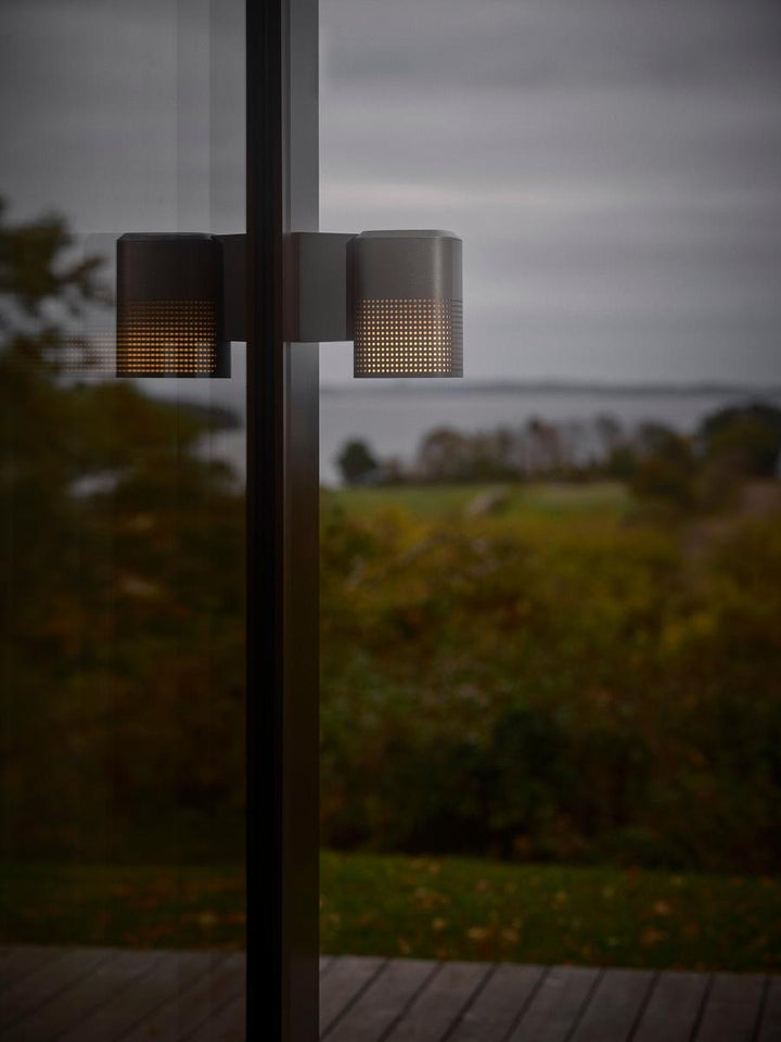 Sidara-vegglampe-utendors-ned-lys-seaside-IP54-Utebelysning-vegg-opp-og-ned-Nordlux-2618421203-13.jpg