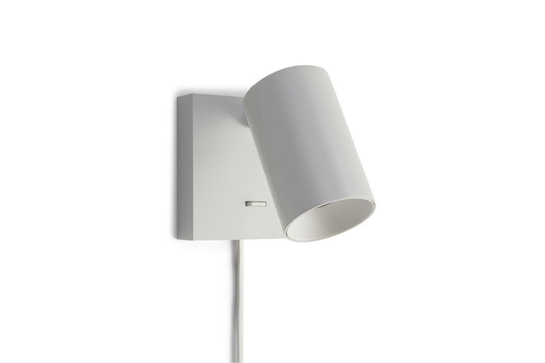 Spoton-firkantet-vegglampe-GU10-med-bryter-Vegglamper-Antidark-2-300-10-1-1-2.jpg