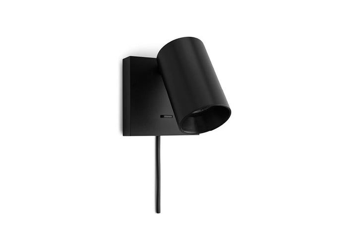 Spoton-firkantet-vegglampe-GU10-med-bryter-Vegglamper-Antidark-2-300-10-1-1-5.jpg