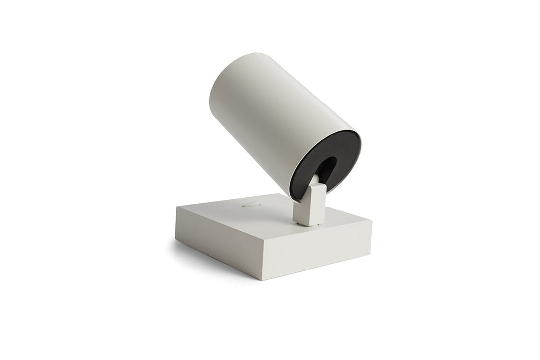 Spoton-firkantet-vegglampe-GU10-med-bryter-Vegglamper-Antidark-2-300-10-1-1-6.jpg