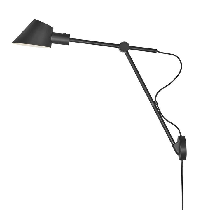 Stay-Long-vegglampe-Svart-Vegglamper-DFTP-2020455003-5.jpg