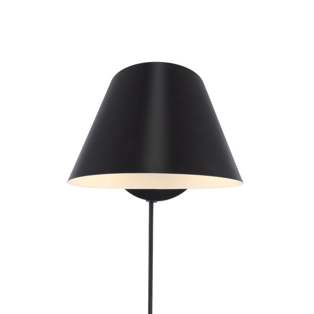 Stay-vegglampe-Svart-Vegglamper-DFTP-2220381003-5.jpg