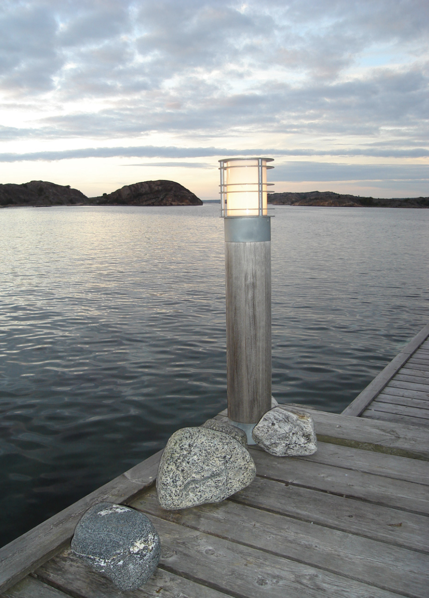 Stockholm-pullert-1464-opalglass-Galvanisert-stal-Utebelysning-pullert-Norlys-3185434-5.png