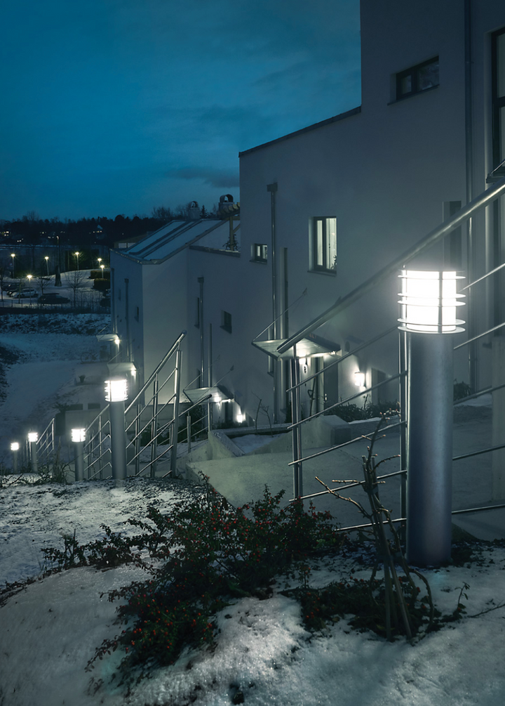 Stockholm-pullert-1464-opalglass-Galvanisert-stal-Utebelysning-pullert-Norlys-3185434-7.png