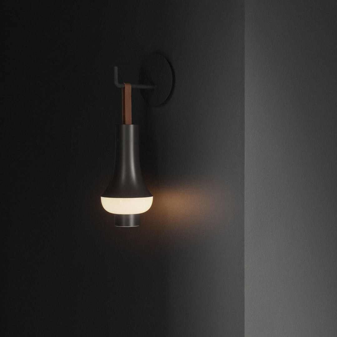 Tomoshi-portable-lampe-Bordlamper-Louis-Poulsen-LP_5744171290-4.jpg