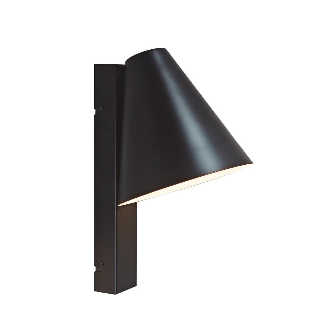Wilmer-vegglampe-med-USB-Vegglamper-Nordlux-2512281003-2.jpg