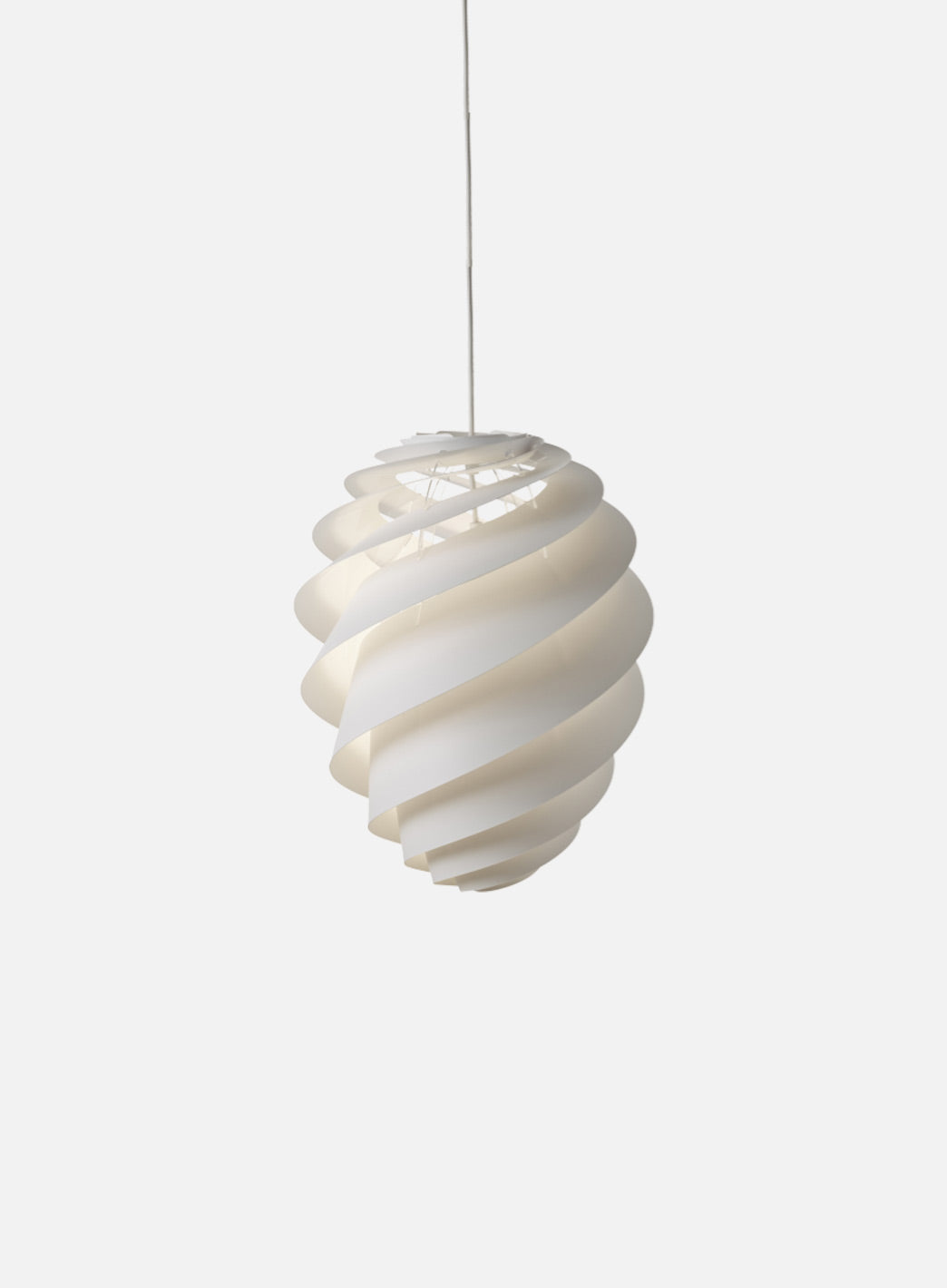a043801edb74012e37166211626298c8fae506cc_swirl2_hvit_m_1.jpg