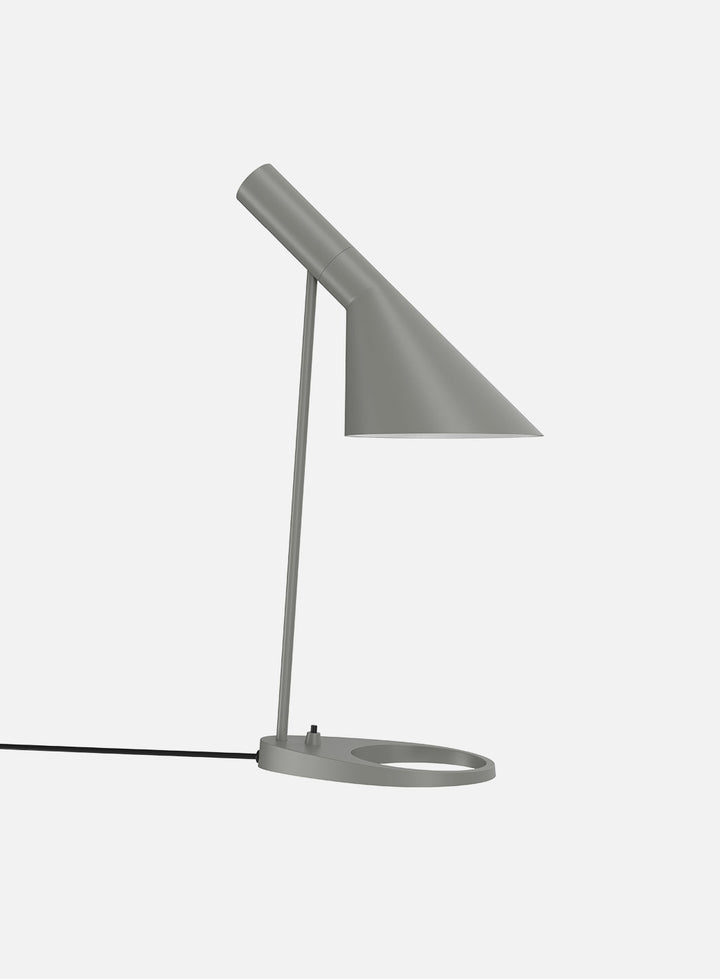 aj_bordlampe_graa