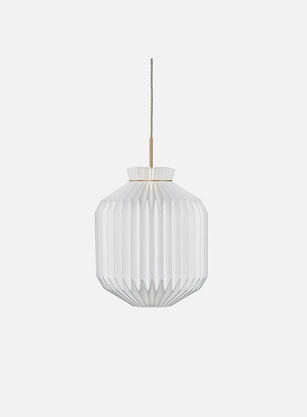 bc8be906a6145258ab04a5d9d635e0d2ec7effb3_Model_105_small_LeKlint_2.jpg