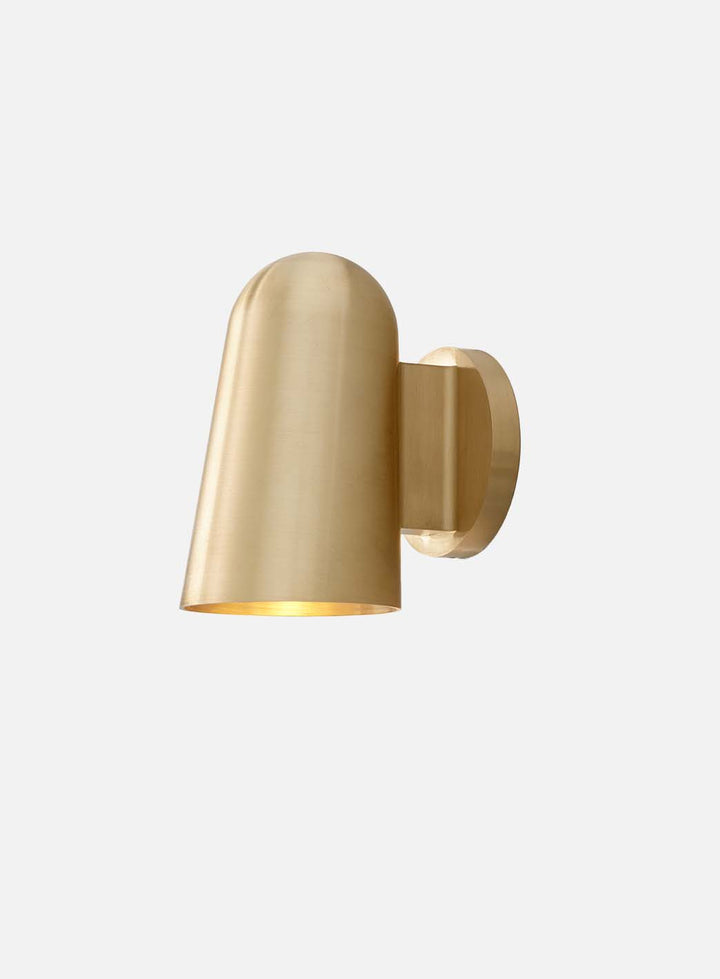 beb093b7dfc21575c6c4c46c1e794a1916b857e5_Solid_vegglampe_messing_3_1.jpg