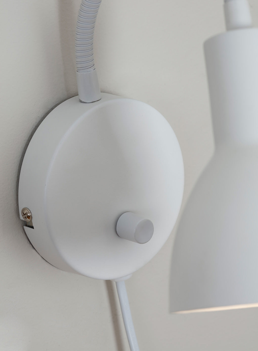 Bent vegglampe