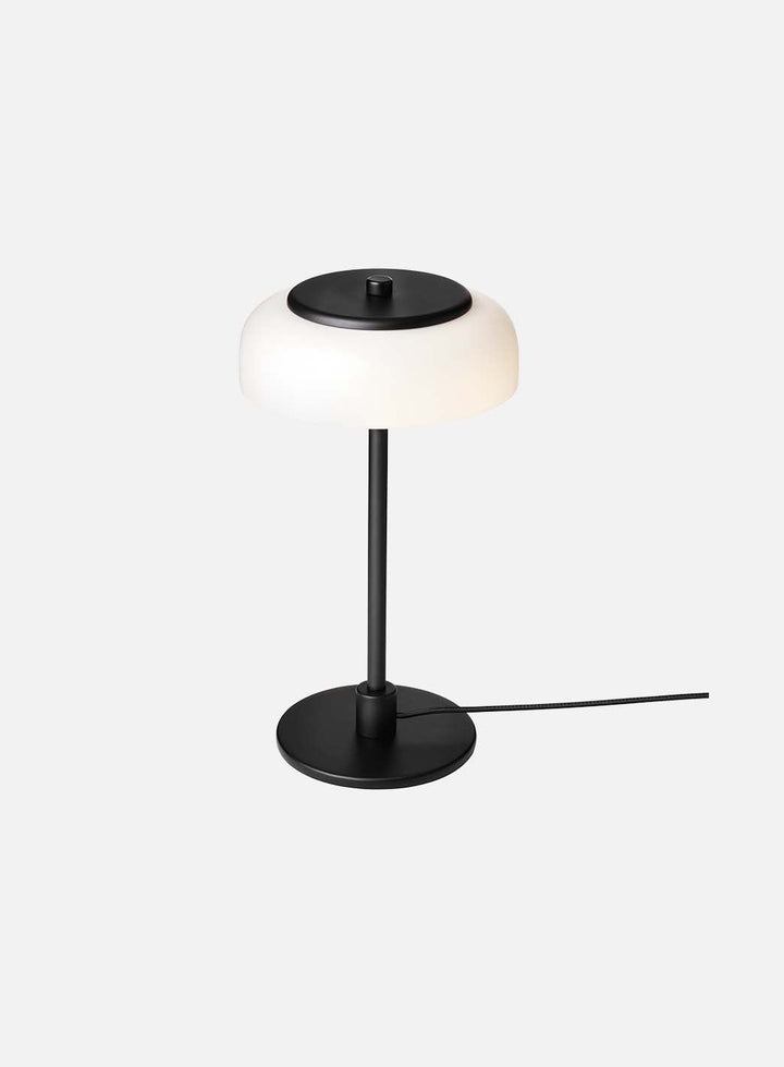 c0445abc9e86497e2d3233a86557f2cb6f0ed3c1_Blossi_Small_Table_sortopal_8_4.jpg