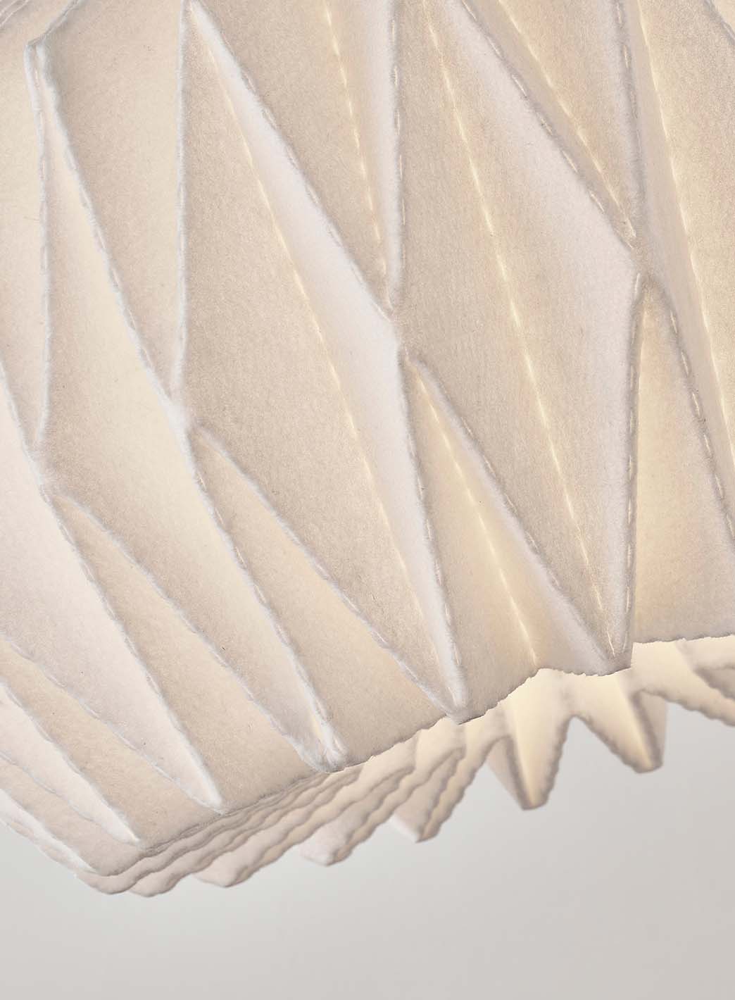 c7ebf280c601d508cdcc275762d9f8475ec7de97_Softly_pleated_leklint_large_1.jpg