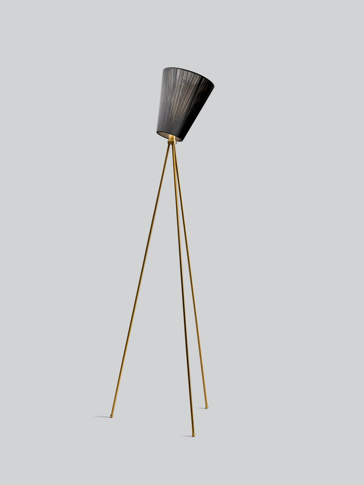 christianiabelysningproducts-1263769759484-s-files-1-0950-7622-1112-files-Oslo-Wood-gulvlampe-gull-med-skjerm-Gulvlamper-Northern-NOn_184161-3