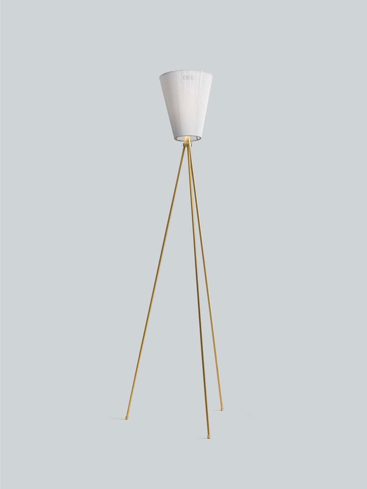 christianiabelysningproducts-1263769759484-s-files-1-0950-7622-1112-files-Oslo-Wood-gulvlampe-gull-med-skjerm-Gulvlamper-Northern-NOn_184164-5