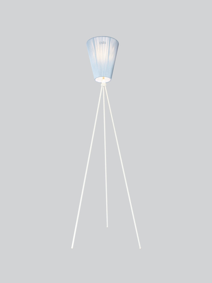 s-files-1-0950-7622-1112-files-Oslo-Wood-gulvlampe-hvit-med-skjerm-Gulvlamper-Northern-NOn_185162-5