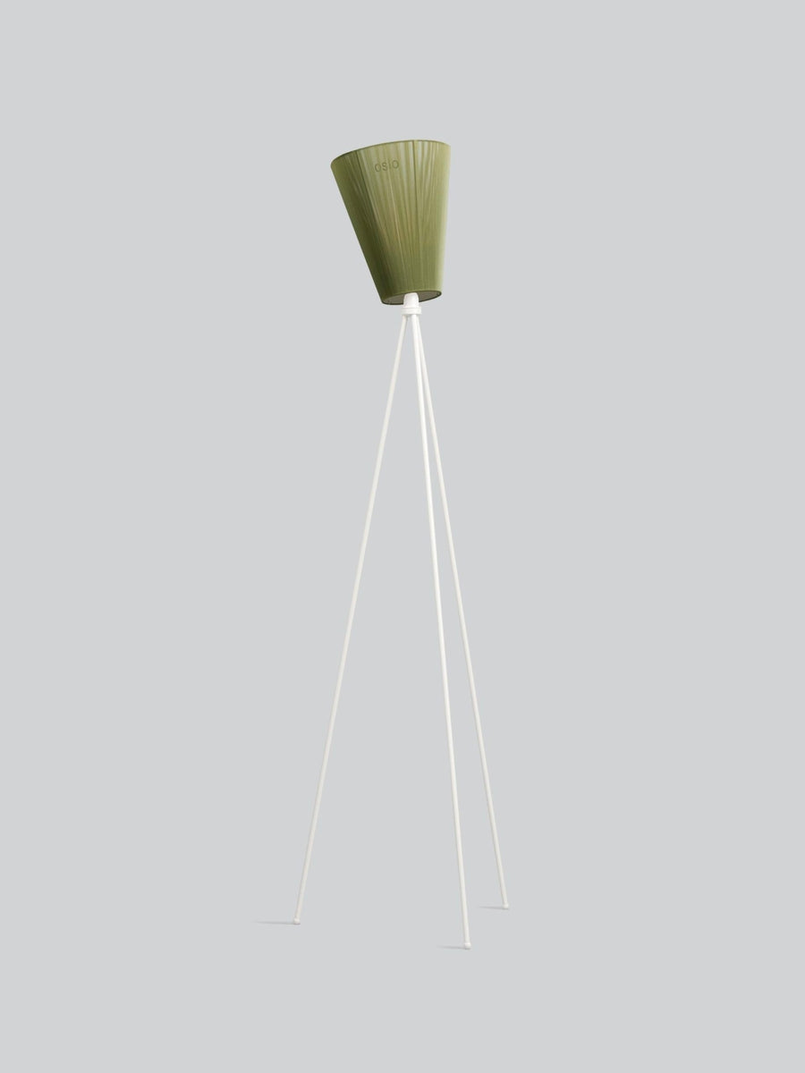 s-files-1-0950-7622-1112-files-Oslo-Wood-gulvlampe-hvit-med-skjerm-Gulvlamper-Northern-NOn_185165-4