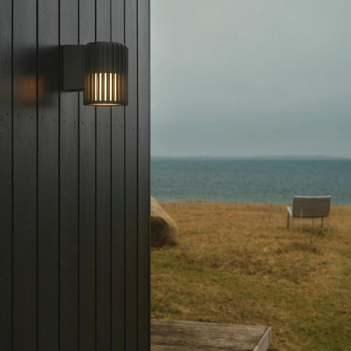 christianiabelysningproducts-4791104209037-s-files-1-0950-7622-1112-files-Aludra-vegglampe-seaside-IP54-Utebelysning-vegg-opp-og-ned-Nordlux-2118011250-9